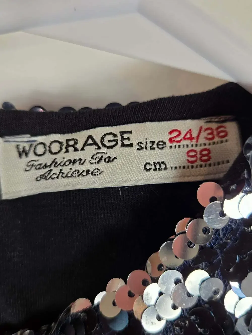 Woo Rage sequins catch